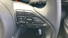 Toyota Yaris 1.5 Hybrid Design 5dr CVT Hybrid Hatchback